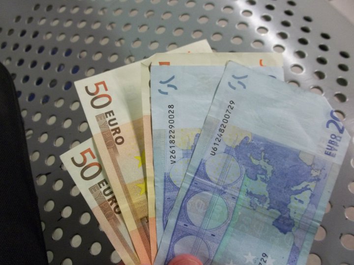 euros.jpg